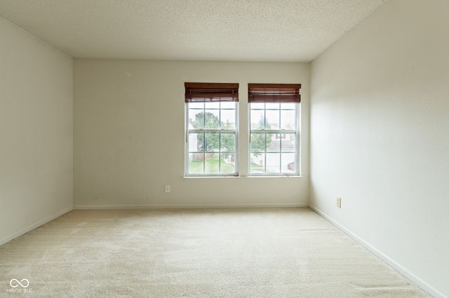 2114 Southernwood Lane, Indianapolis, IN 46231