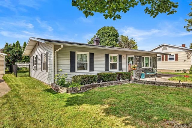 40 Bellhurst Road, Tonawanda, NY 14150