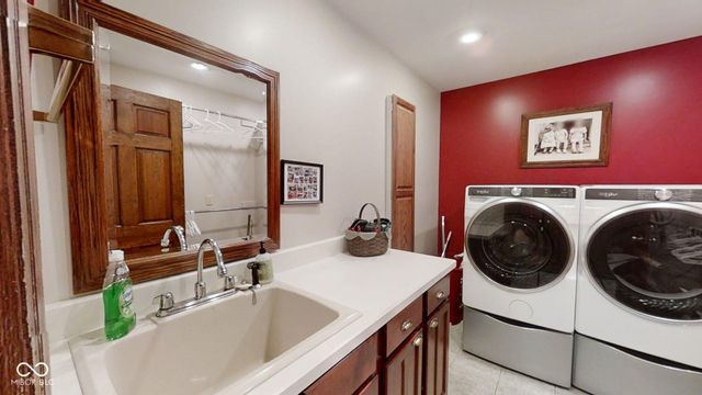 25162 Mid Road, Batesville, IN 47006