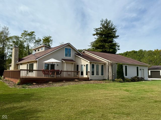 25162 Mid Road, Batesville, IN 47006