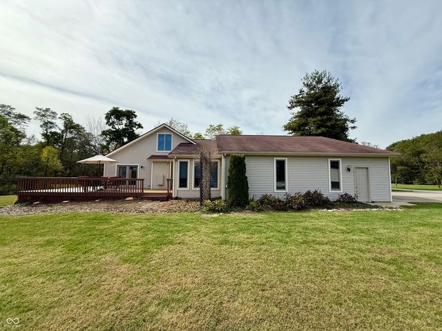 25162 Mid Road, Batesville, IN 47006