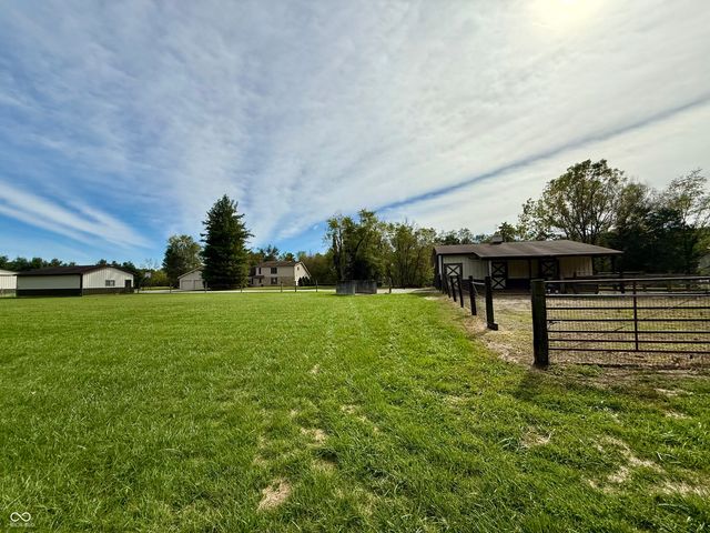 25162 Mid Road, Batesville, IN 47006