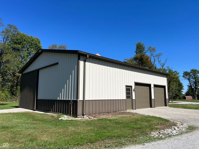 25162 Mid Road, Batesville, IN 47006