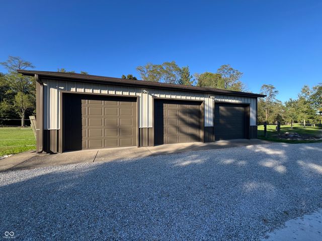 25162 Mid Road, Batesville, IN 47006