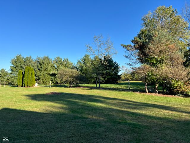 25162 Mid Road, Batesville, IN 47006