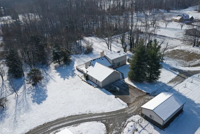 25162 Mid Road, Batesville, IN 47006