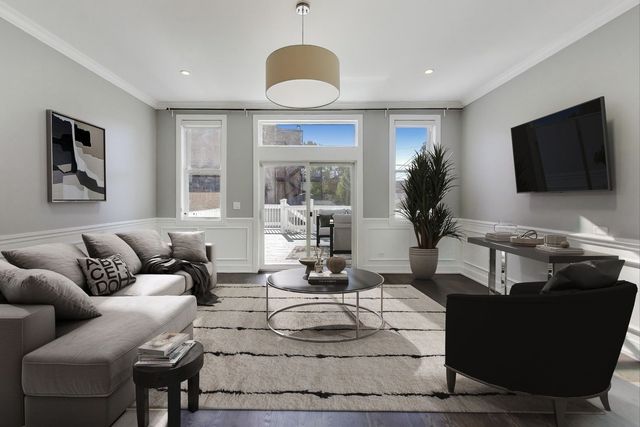 3409 W CORTLAND Street, Chicago, IL 60647