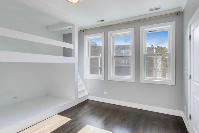 3409 W CORTLAND Street, Chicago, IL 60647