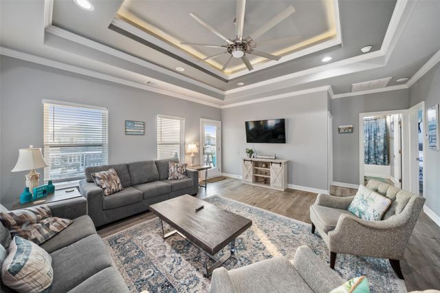 876 Palmetto Drive, Port Bolivar, TX 77650