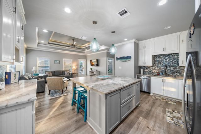 876 Palmetto Drive, Port Bolivar, TX 77650