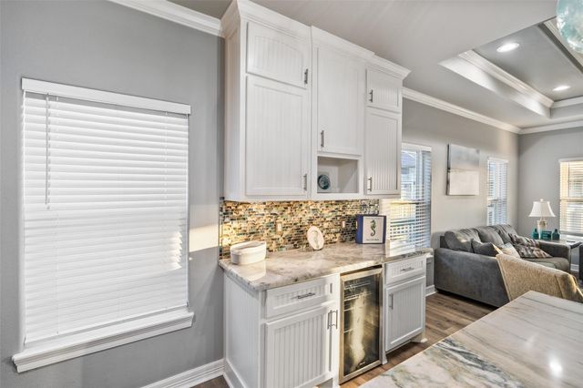 876 Palmetto Drive, Port Bolivar, TX 77650