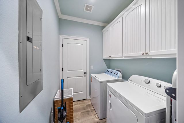 876 Palmetto Drive, Port Bolivar, TX 77650