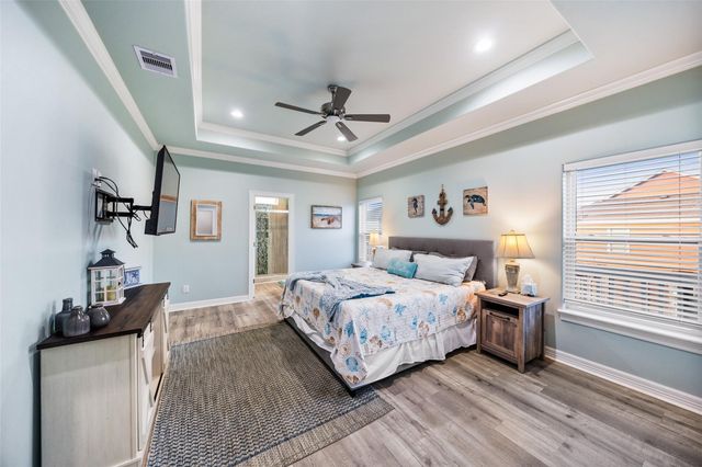 876 Palmetto Drive, Port Bolivar, TX 77650