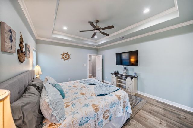876 Palmetto Drive, Port Bolivar, TX 77650