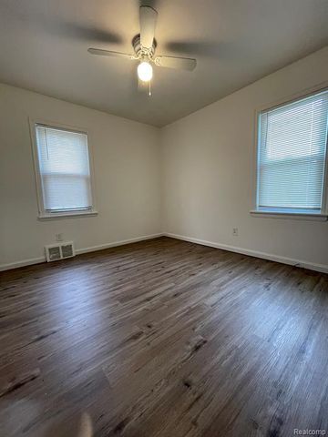 20314 Gilchrist Street, Detroit, MI 48235