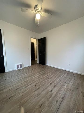 20314 Gilchrist Street, Detroit, MI 48235
