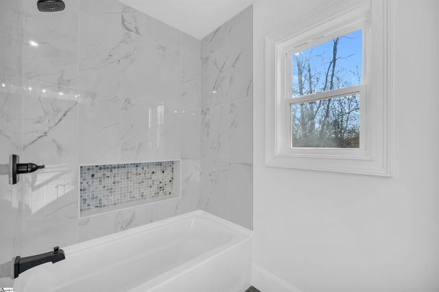 123 Moore Street, Easley, SC 29642