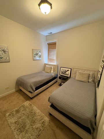 6435 S Kenwood Avenue 3S, Chicago, IL 60637