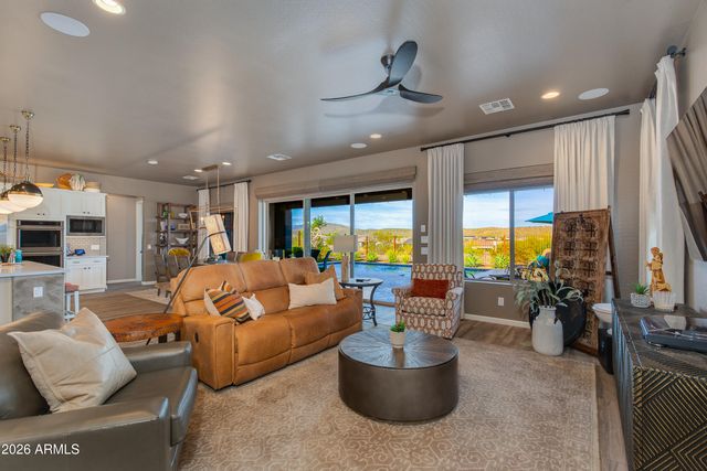 4161 FENCE POST Way, Wickenburg, AZ 85390
