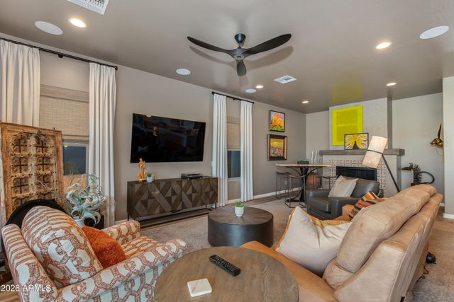 4161 FENCE POST Way, Wickenburg, AZ 85390