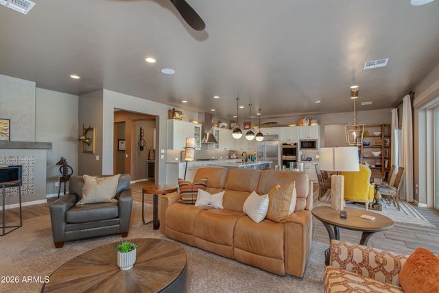 4161 FENCE POST Way, Wickenburg, AZ 85390