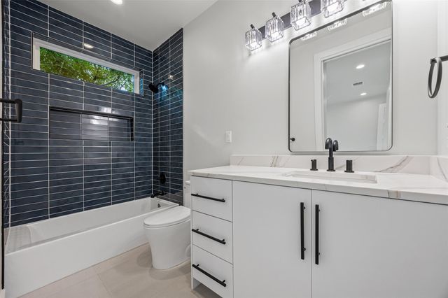 100 W Odell ST 2, Austin, TX 78752