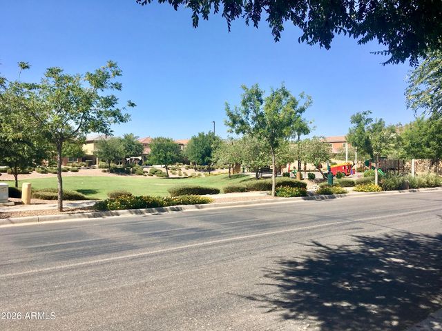 3271 E CARLA VISTA Drive, Gilbert, AZ 85295