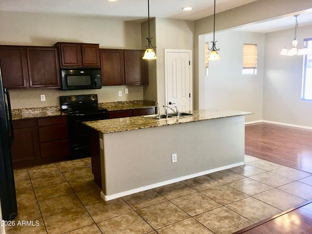 3271 E CARLA VISTA Drive, Gilbert, AZ 85295
