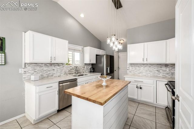 830 Winebrook Way, Fountain, CO 80817