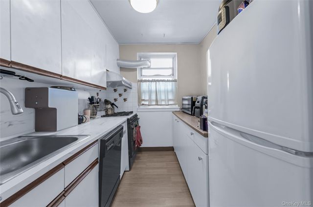 204-12 35th Avenue 254, Bayside, NY 11361