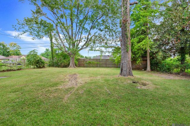 3328 Courtland Dr, Baton Rouge, LA 70814