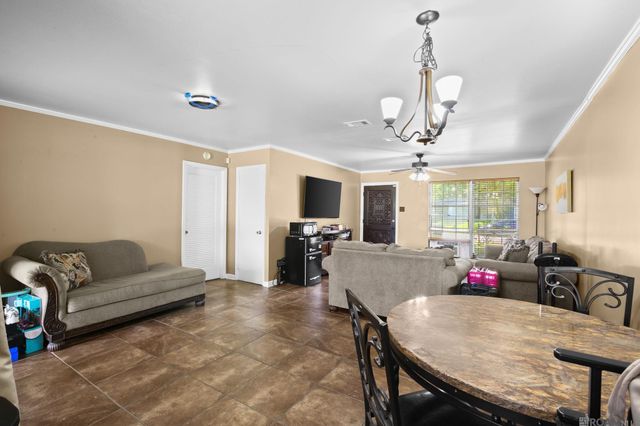 3328 Courtland Dr, Baton Rouge, LA 70814