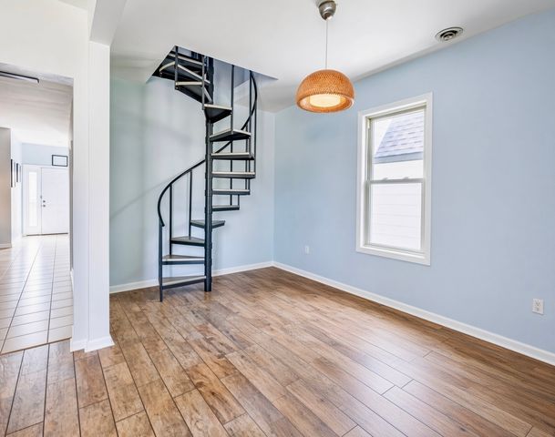 5935 W Patterson Avenue 2, Chicago, IL 60634