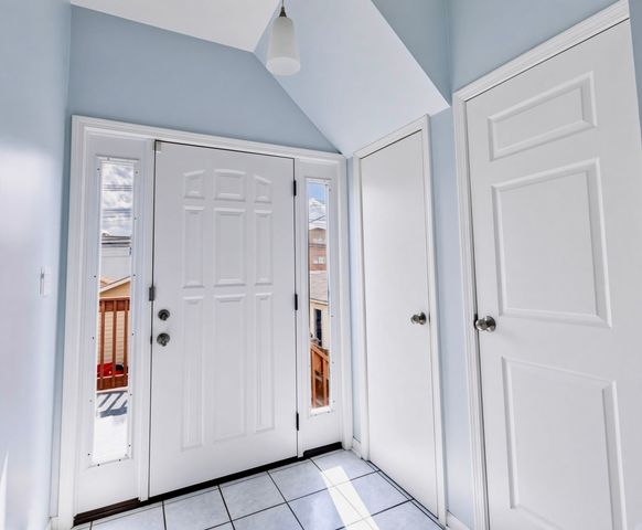 5935 W Patterson Avenue 2, Chicago, IL 60634
