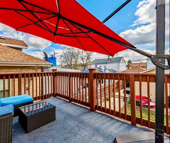 5935 W Patterson Avenue 2, Chicago, IL 60634