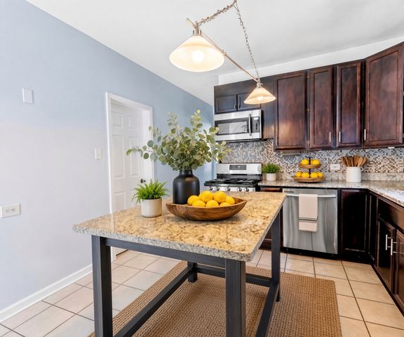 5935 W Patterson Avenue 2, Chicago, IL 60634