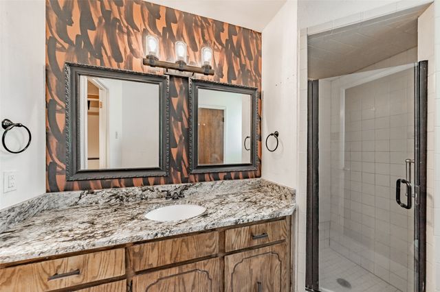 733 Bluebonnet Drive, Hurst, TX 76053