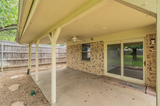 733 Bluebonnet Drive, Hurst, TX 76053