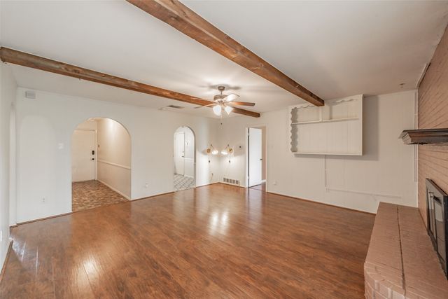 733 Bluebonnet Drive, Hurst, TX 76053