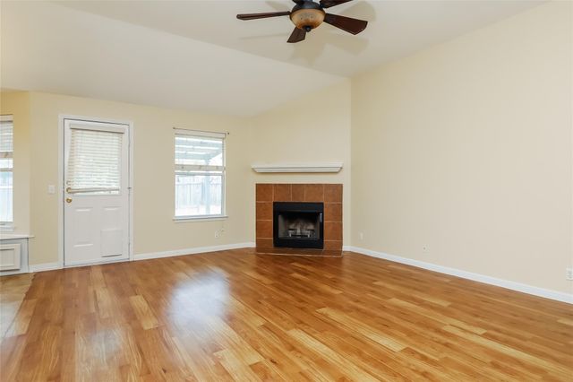 1561 Kenneys WAY, Round Rock, TX 78665