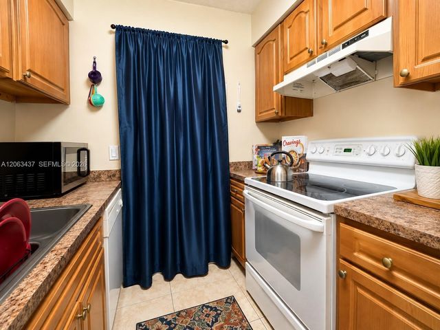 1239 SW 46th Ave 904, Pompano Beach, FL 33069