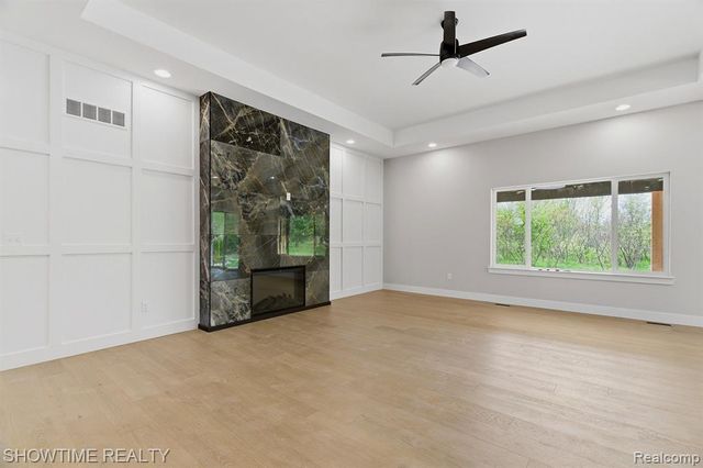 68125 Lake Angela Drive, Richmond, MI 48062