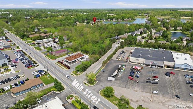 68125 Lake Angela Drive, Richmond, MI 48062