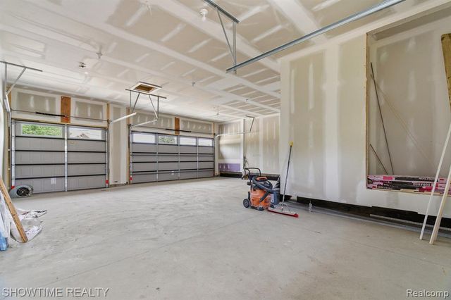 68125 Lake Angela Drive, Richmond, MI 48062