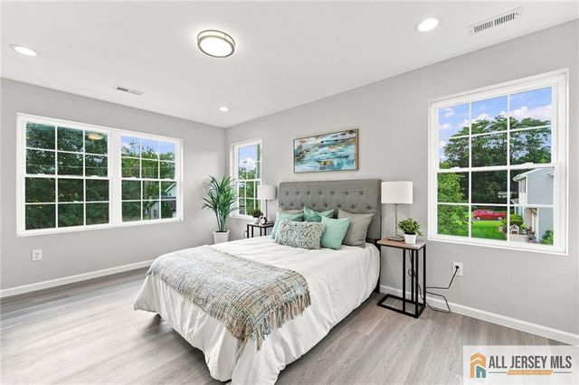 146 Hillside Avenue, Piscataway, NJ 08854