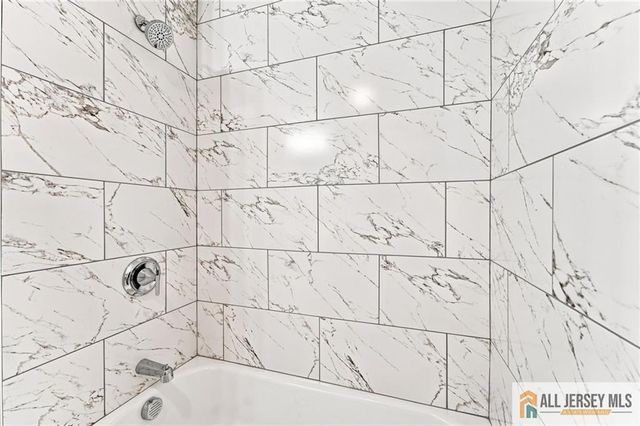 146 Hillside Avenue, Piscataway, NJ 08854