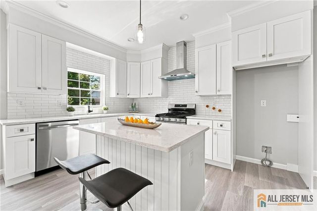 146 Hillside Avenue, Piscataway, NJ 08854