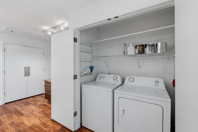 6409 Paintbrush HOLW, Austin, TX 78750