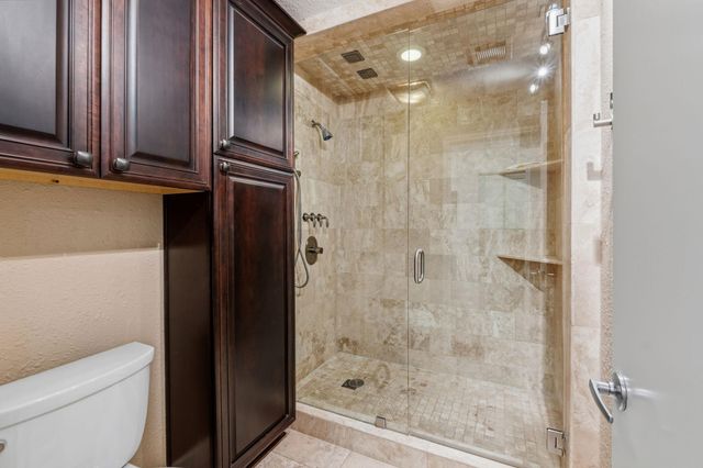 6409 Paintbrush HOLW, Austin, TX 78750