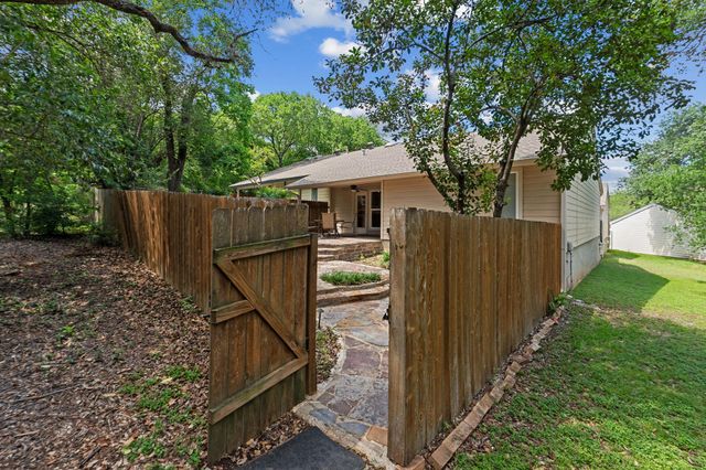 6409 Paintbrush HOLW, Austin, TX 78750